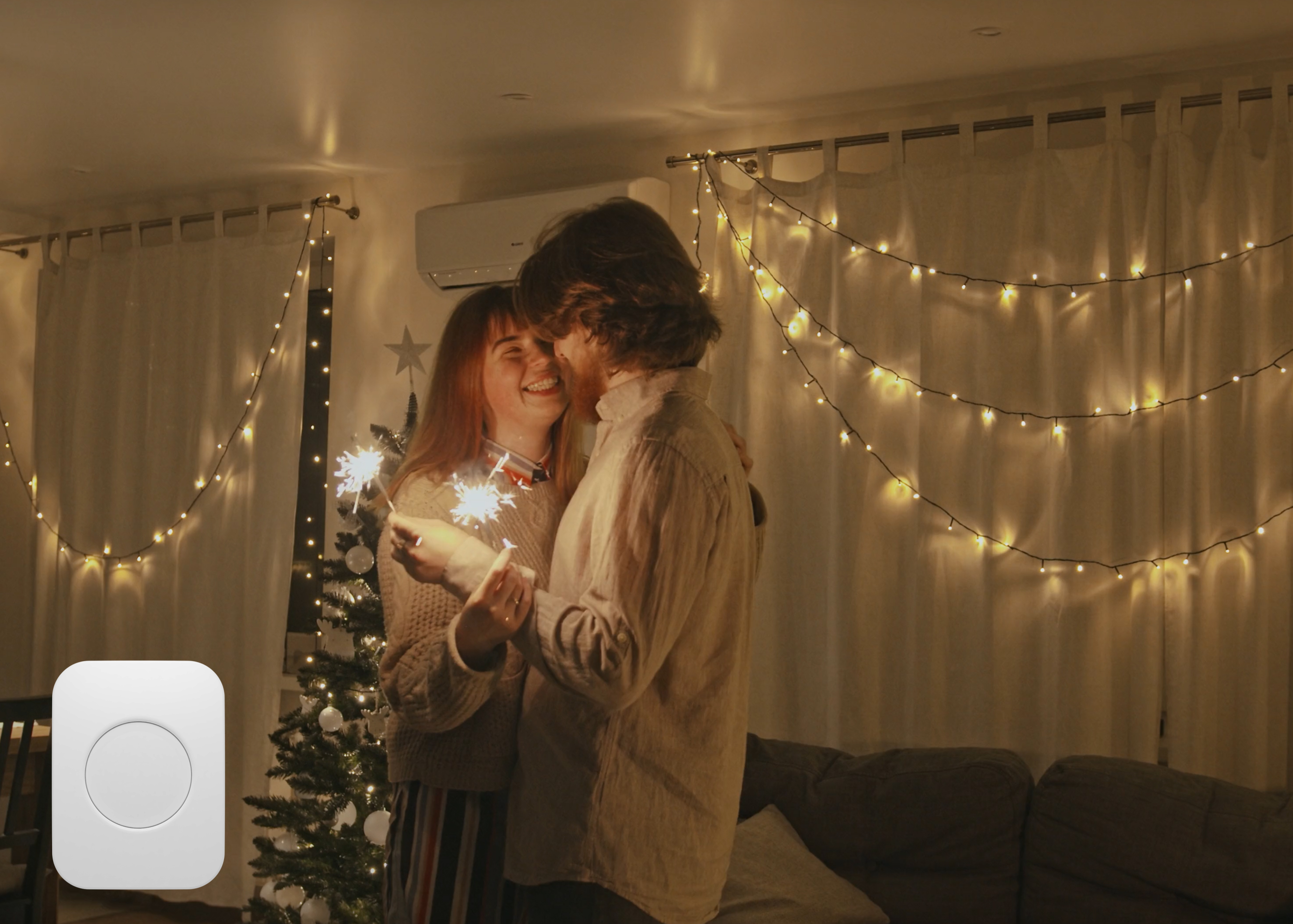 Automate your Christmas lights with the Smart Button