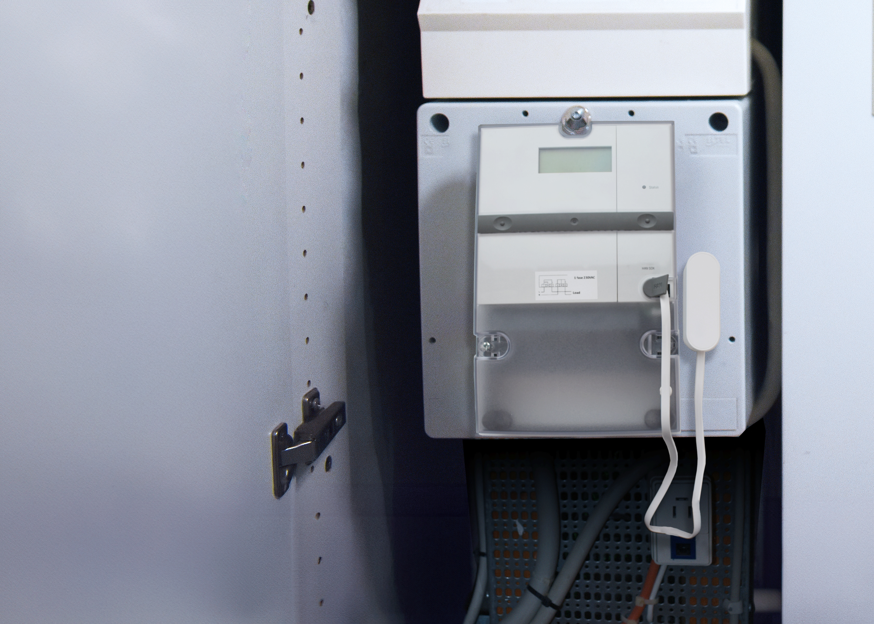 zigbee smart home electricity tracker for power savings